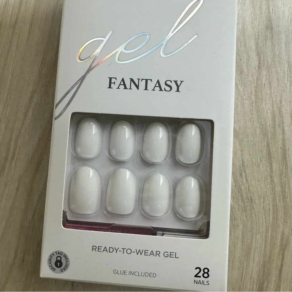 Kiss Gel Fantasy Press On Nails Short FC16 WHITE  93419‎ Lot Of 3 Pack